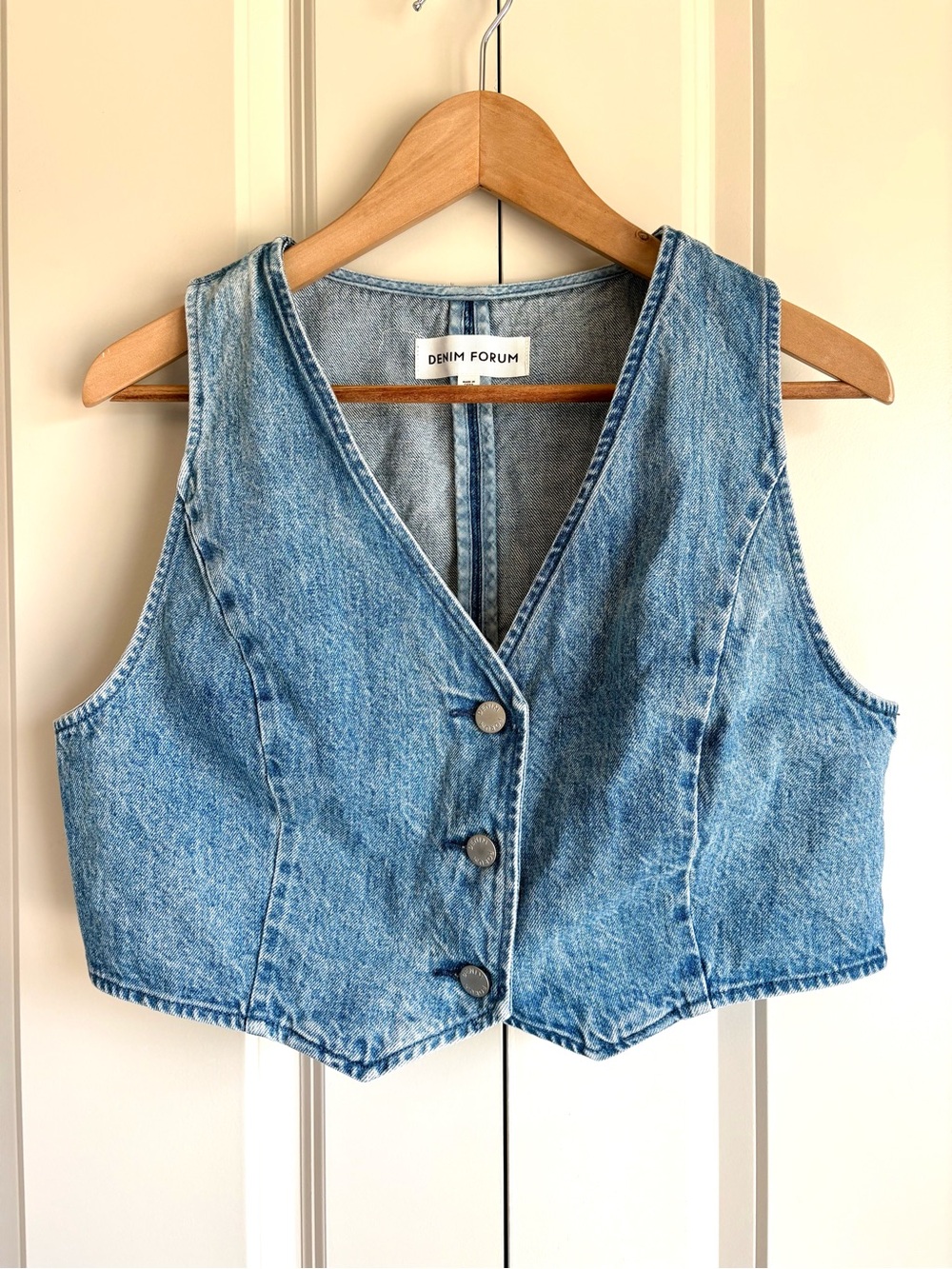 Aritzia Denim Forum The 90s Mia Cropped Denim Vest Medium Blue Size Large
